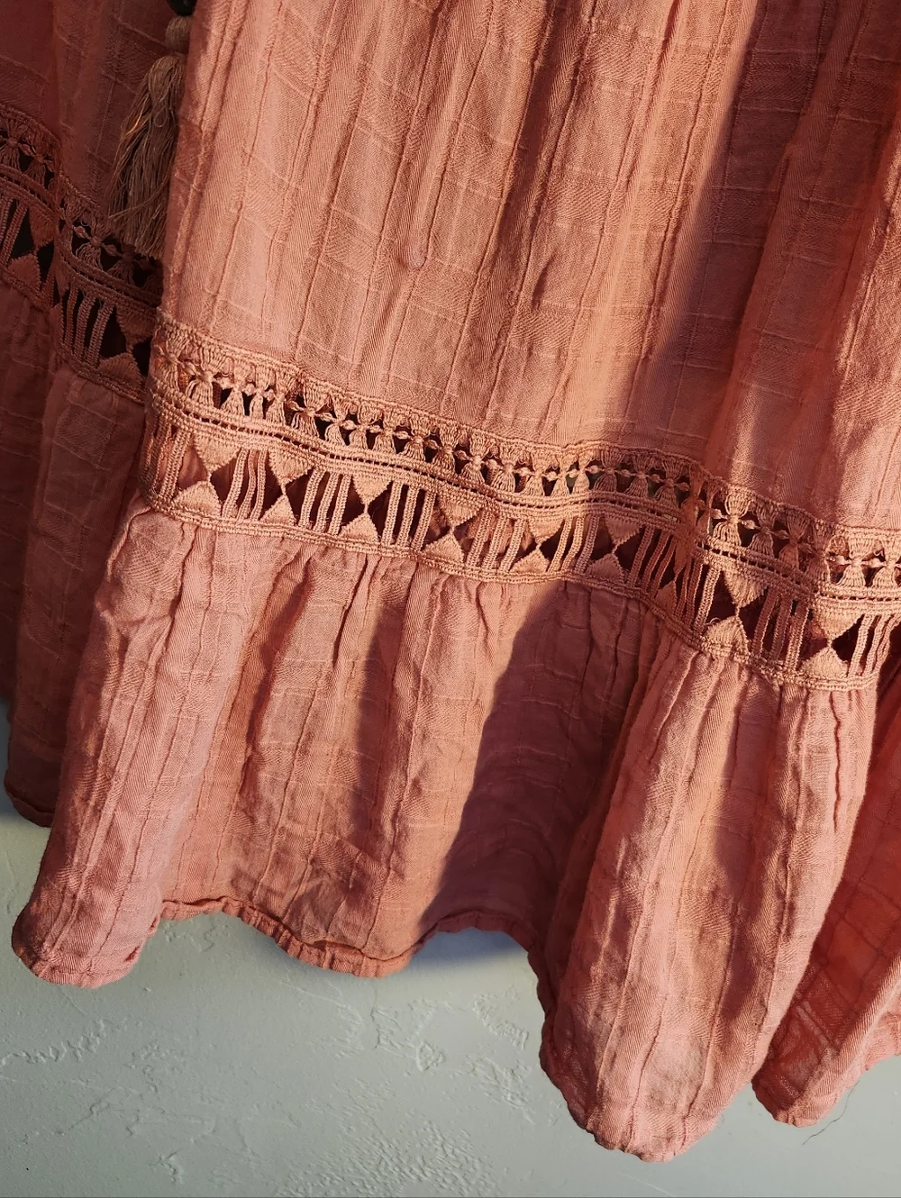 Knox Rose Boho Crochet-Trim Coral Mini Dress - Picture 5 of 7